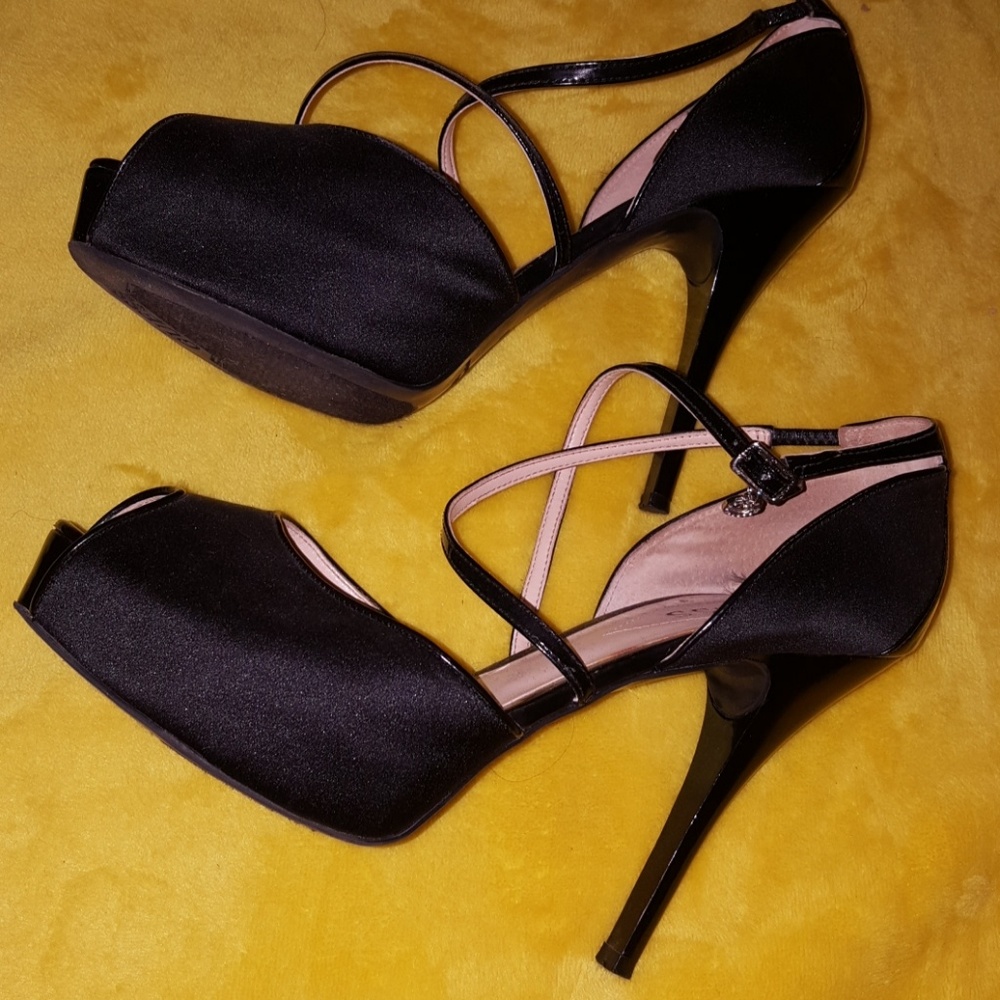 💋Super classy💋 black pumps💋 by GUESS